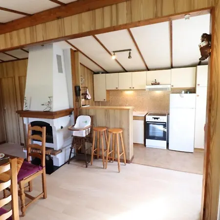 De Plain-pied Au Calme Avec Jardin Clos Pres D'aurillac, Ideal Pour Randonnees Et Villages Pittoresques - Fr-1-742-21 Ferienhaus